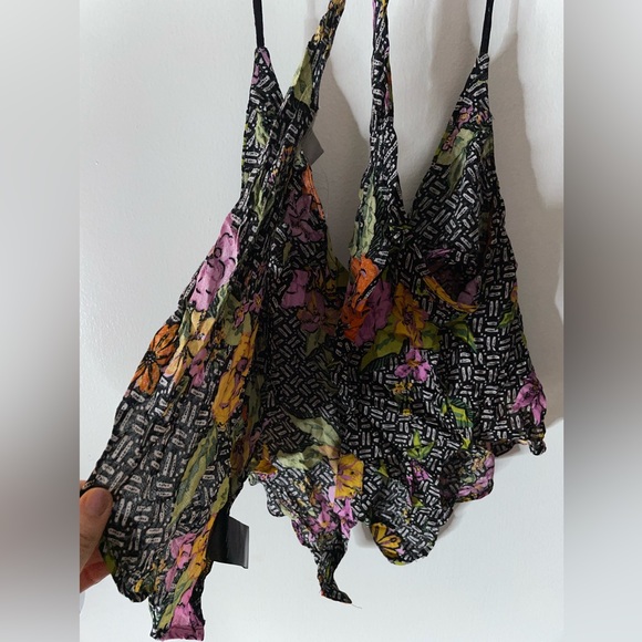 UO | Floral Tank| Medium NWT - Picture 3 of 6